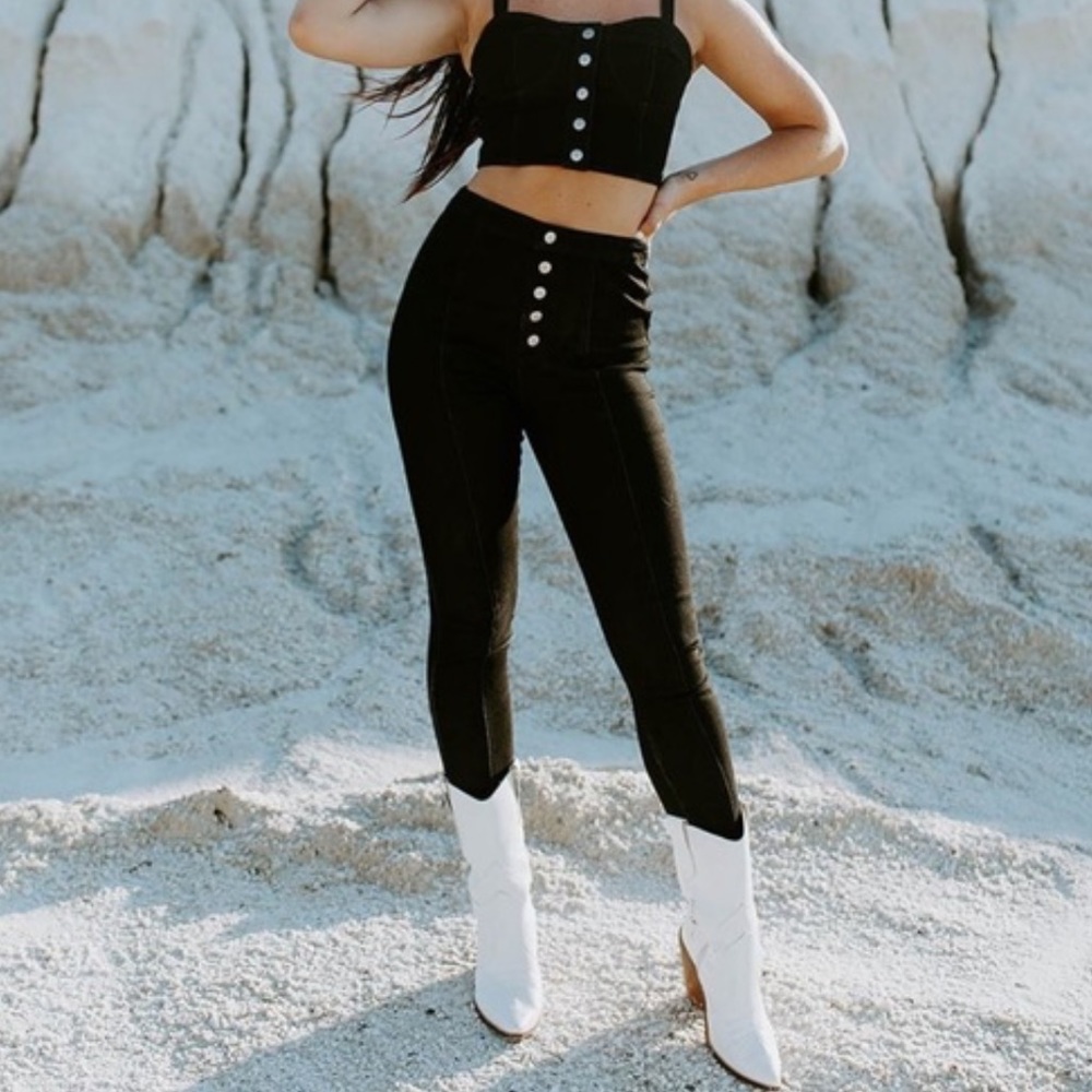 Kittenish Delaney button up jeans/pants